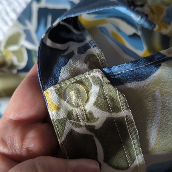 Womens Petite Sz 12 Faux Wrap Skirt in Cute Modern Florals - Picture 6 of 6